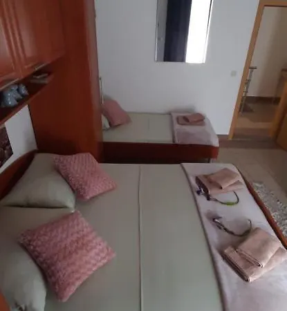 Narda Apartment *