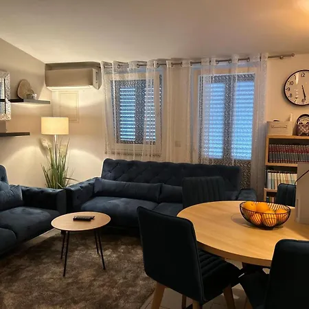 Narda Apartment *